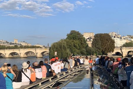 Notre-Dame Cathedral Exterior & Latin Quarter River Cruise Option
