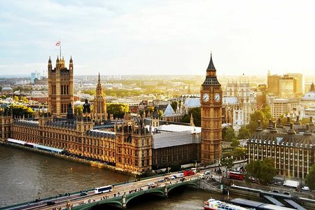 Walking Tour in London with Guide + Ebook