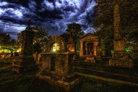 Chains, Coffins, & Curses: Charlottesville Ghost Tours