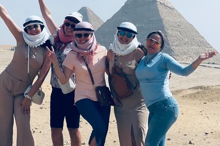 Giza pyramids: Half Day Tour To Giza Pyramids