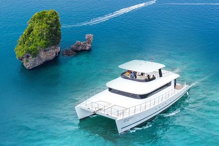 Phuket : James Bond Island and Phang Nga Bay by Premium Yacht