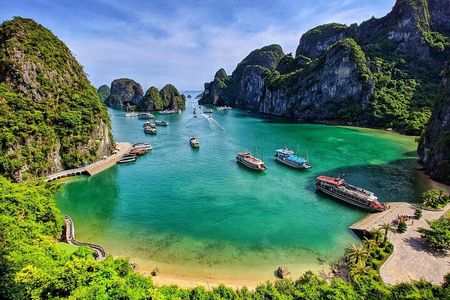 Multi-Day Cruise Tour in Halong Bay and Lan Ha bay from Hanoi