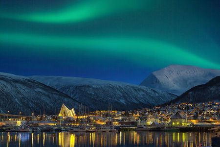 Northern light hunt in Tromsø. WiFi included