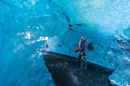 Crystal Blue Ice Cave - Super Jeep From Jökulsárlón Glacier Lagoon
