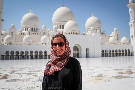 Explore Abu Dhabi City Tour Privately