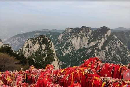 Private Day Tour of Mt. Huashan with Round-Trip Cable Car from Xi'an