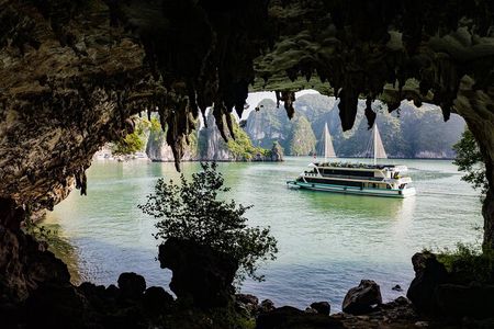 7 hours Luxury Unique Route Amethyst cruise