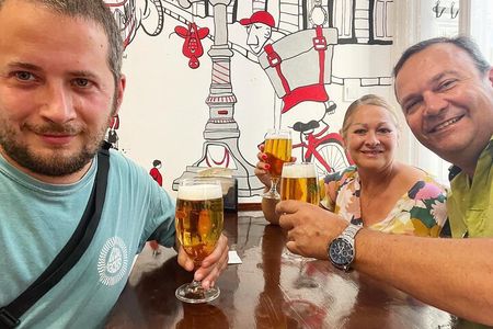 Budapest Bites: A Street Food Adventure (5 dishes included)