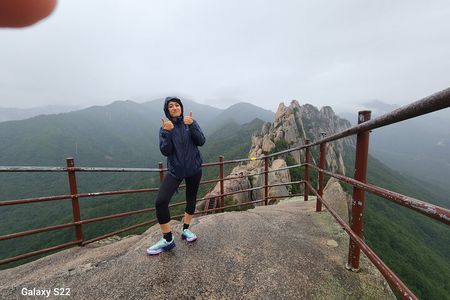 2-Day Hike through the Scenic Valleys of Mt. Seoraksan from Seoul
