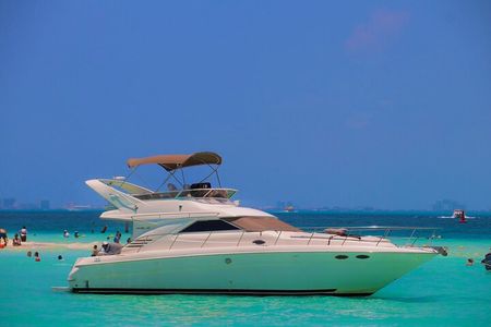 Rent a Private 46ft Yacht in Cancun 