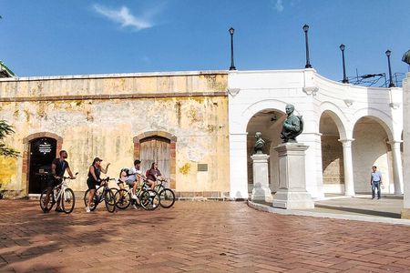 Panama Bike & Gastro Tour | Markets & Hidden Gems