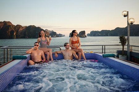[Ha Long Bay] Luxury Cruise Day Tour From Hanoi, Caves & Buffet 