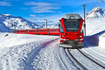 Lake Como, Swiss Alps and Bernina Red Train From Milan