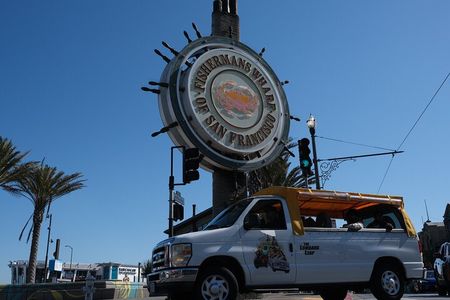 Alcatraz Experience + Lombard St Loop Best City Combo Tour