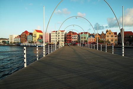 Curacao City Tour with Shopping, Beach Time & Local Guide