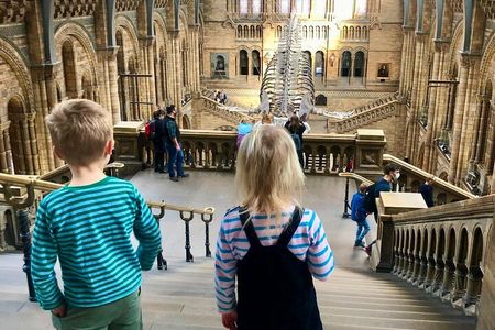 Family Friendly Natural History Museum London Private Guided Tour
