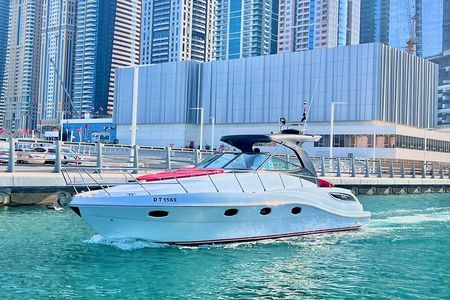 Dubai Yacht – Private Luxury Tour of Marina & Palm Jumeirah