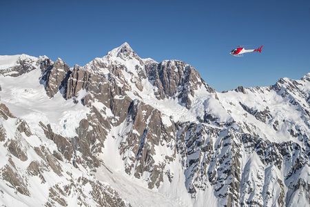 Glacier Discoverer 40 minute Helicopter flight from Mount Cook