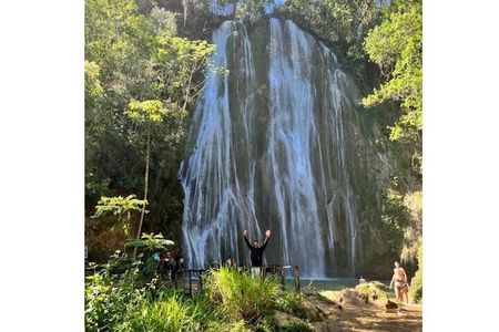 Limon Waterfall Walking Tour