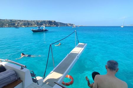 1-Day Cruise with Lunch and Snorkeling to Favignana from Marsala