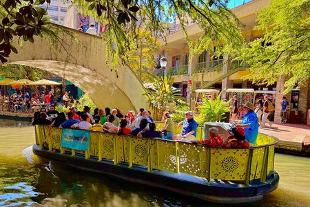 Private San Antonio Food Tour +6 Tastings with Tacos & Ice Cream