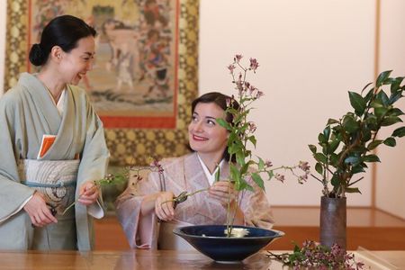 Group charter Japanese Traditional Flower Arrangement in Tokyo