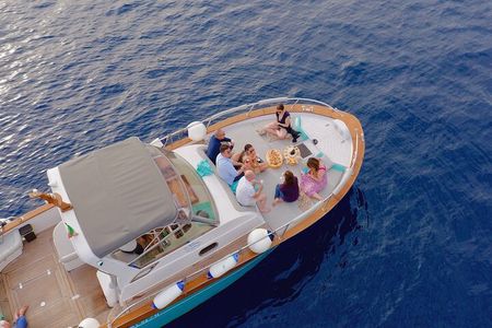 Positano and Li Galli Archipelago Boat Tour from Amalfi