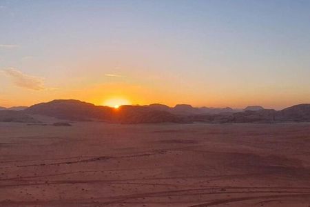 2 Hour Jeep Tour (Morning or Sunset) Wadi Rum Desert Highlights