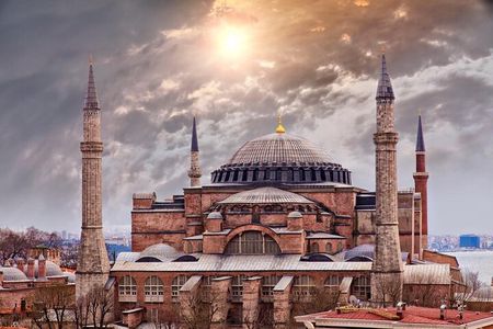 Guided Istanbul Sultanahmet Old City Tour with Lunch and Transfer