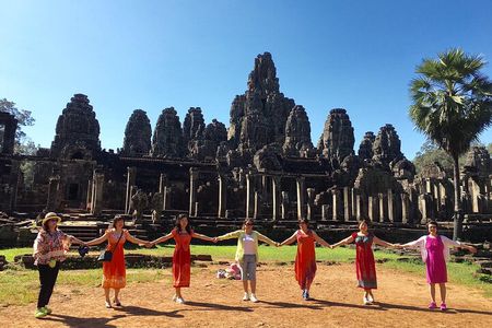 A-Day Explore Beng Mealea-Phnom Kulen-Banteay Srei-Pre Rup Sunset