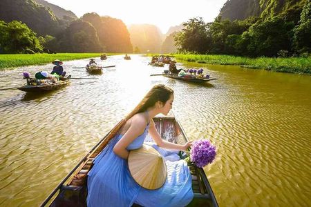 Explore Ninh Binh: Hoa Lu, Tam Coc & Mua Cave Day Trip from Hanoi