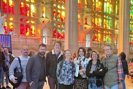 Sagrada Familia Evening Private Tour with Expert Guide