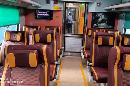 Taj Mahal Tour by Gatimaan Train by Executive AC Chair Car Ticket