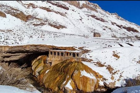 "High Mountain Private Tour - Snow, Aconcagua and Transfer Included"