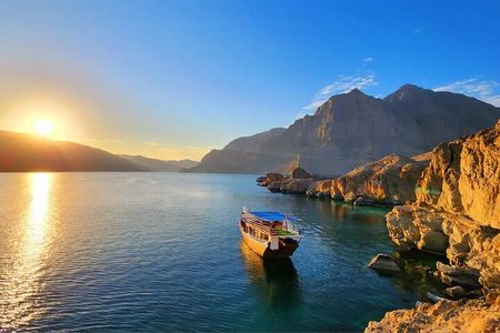 Khasab Overnight Dhow Cruise and Dolphin Watching Adventure