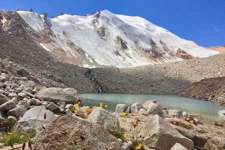 Summit & Glacier Hiking Tour: Exclusive 2-Day Alpine Experience