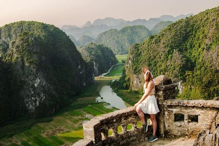 Full Day Ninh Binh Heritage Premium Trip from Hanoi