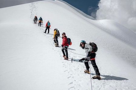 Full day Tour in Nevado Mateo Summit Cordillera Blanca