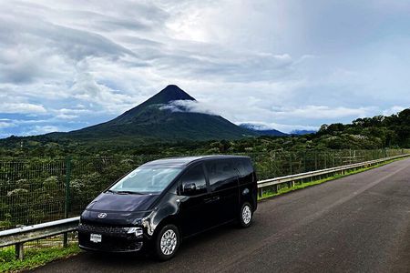 Private Transport Arenal to Papagayo - Premium Service VIP