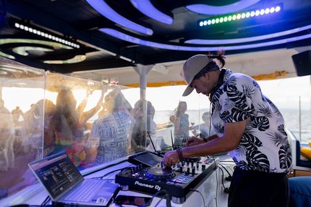 Krabi 4 Islands Sunset Party Catamaran Cruise