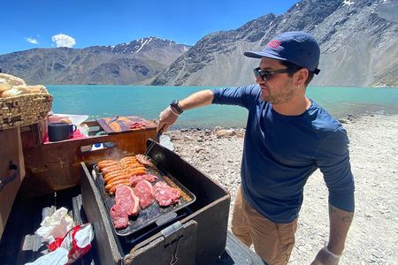 Jipe tour Embalse el Yeso 4x4 with semi-private barbecue