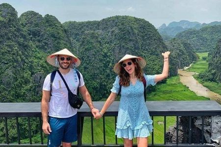 Hanoi - Ninh Binh 1 Day: Trang An, Hoa Lu, Mua Cave by Boat, Bike