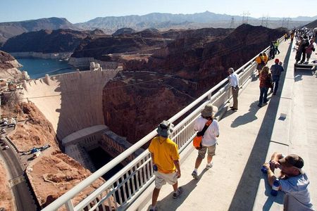 Small Group Hoover Dam, Powerplant and O'Callahan Bridge Tour