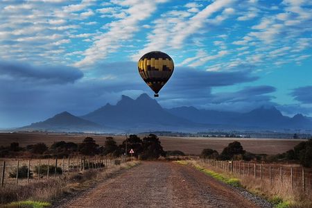 Cape Town Hot Air Balloon & Wine Private Tour: Breakfast Included