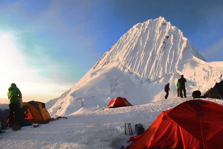 Huaraz: Alpamayo Climbing - 6 Days & 5 Nights
