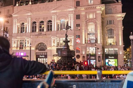 London by Night - Tootbus Sightseeing Tour