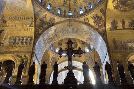 Guided Tour of St. Mark Basilica with Terrace and Museum Access