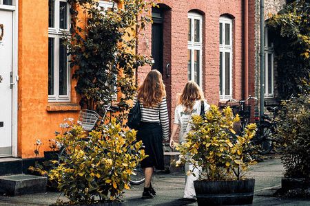 Copenhagen Hygge & Highlights Walking Tour with Local Guide