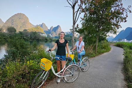 Li River Cruise &Yangshuo Yulong River Biking Day Tour