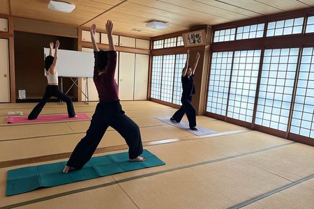 Kyoto: Private Morning Temple Yoga - Serene Start to Your Day